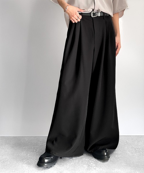 Classical Origin(クラシカルオリジン)の「3タック スーパーワイド ボリュームスラックス/Three-Tuck Super Wide Volume Trousers(スラックス・メンズ・ブラック/チャコール・LARGE/MEDIUM/SMALL)」の22枚目の写真