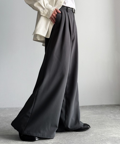 Classical Origin(クラシカルオリジン)の「3タック スーパーワイド ボリュームスラックス/Three-Tuck Super Wide Volume Trousers(スラックス・メンズ・ブラック/チャコール・LARGE/MEDIUM/SMALL)」の18枚目の写真