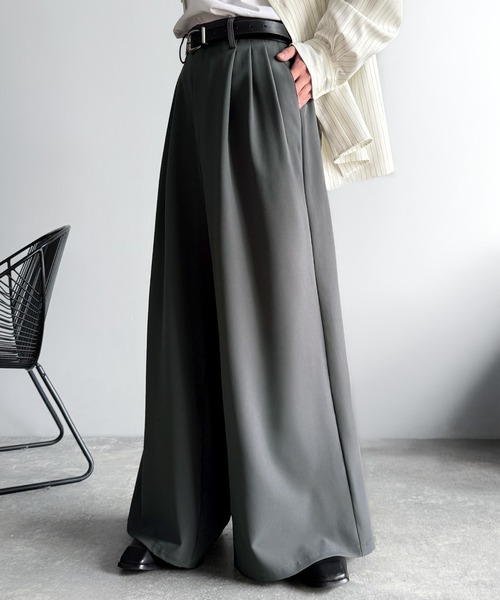 Classical Origin(クラシカルオリジン)の「3タック スーパーワイド ボリュームスラックス/Three-Tuck Super Wide Volume Trousers(スラックス・メンズ・ブラック/チャコール・LARGE/MEDIUM/SMALL)」の21枚目の写真