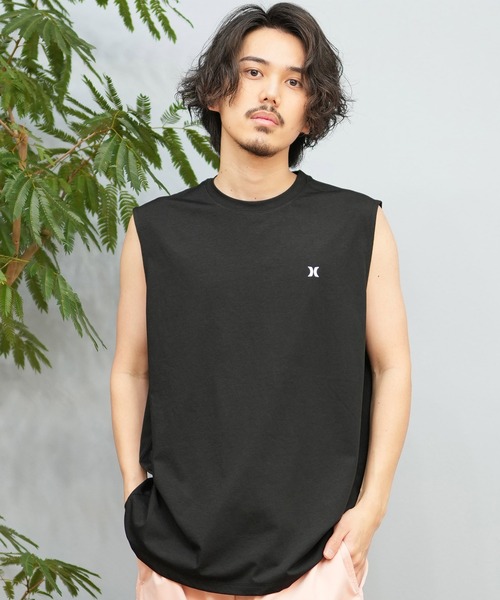 Hurley (ハーレー)の「Hurley/ハーレー タンクトップ UVケアラッシュガード ワンポイント MSRG251087(ラッシュガード・メンズ・ブラック/ホワイト・S/L/M)」の2枚目の写真