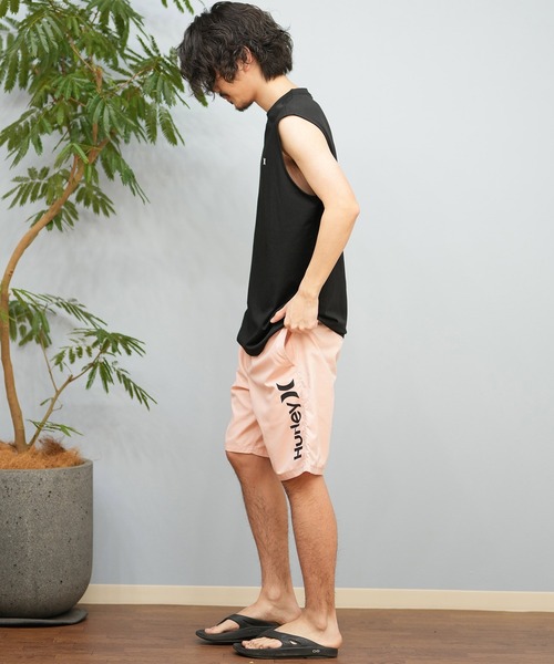 Hurley (ハーレー)の「Hurley/ハーレー タンクトップ UVケアラッシュガード ワンポイント MSRG251087(ラッシュガード・メンズ・ブラック/ホワイト・S/L/M)」の11枚目の写真