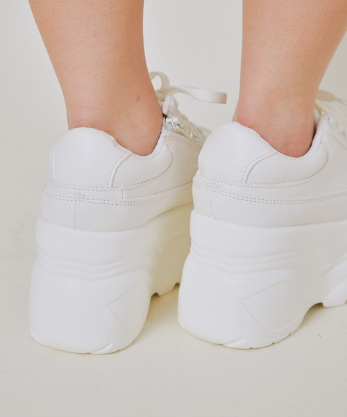 GORGE（ゴージ）の「バルキーソールスニーカー（スニーカー・レディース・ホワイト/ブラック・S/M/L/LL）」の5枚目の写真
