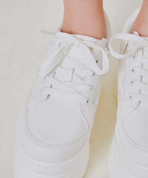 GORGE（ゴージ）の「バルキーソールスニーカー（スニーカー・レディース・ホワイト/ブラック・S/M/L/LL）」の6枚目の写真