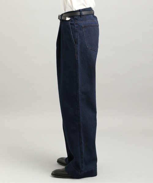 LURAKU（ルラク）の「【LURAKU】 tuck wide denim pants / タック