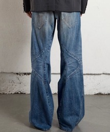 NVRFRGT（ネヴァーフォーゲット）の「3D TWISTED JEANS 2.0（デニム