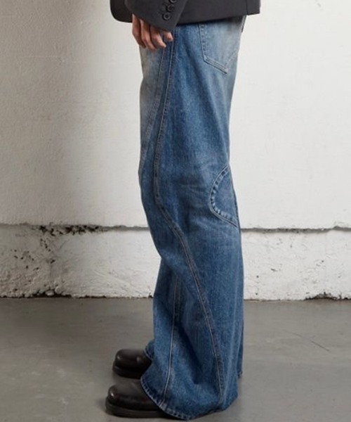 NVRFRGT（ネヴァーフォーゲット）の「3D TWISTED JEANS 2.0（デニム