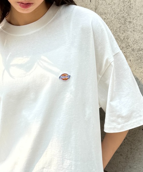 Dickies（ディッキーズ）の「【Dickies】刺繍ワンポイント　オーバーサイズTシャツ　別注　5222-TTMDK2（Tシャツ/カットソー・レディース・ホワイト/ブラック系1/グレー系1/グレー/ホワイト系1/ブラック・XS/S/M/L/LL）」の10枚目の写真