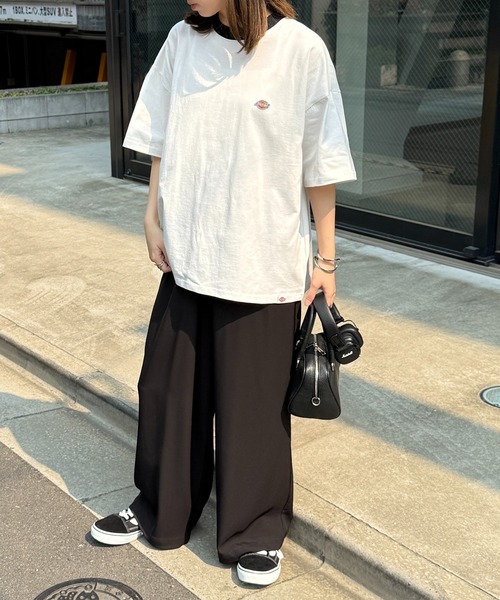 Dickies（ディッキーズ）の「【Dickies】刺繍ワンポイント　オーバーサイズTシャツ　別注　5222-TTMDK2（Tシャツ/カットソー・レディース・ホワイト/ブラック系1/グレー系1/グレー/ホワイト系1/ブラック・XS/S/M/L/LL）」の17枚目の写真