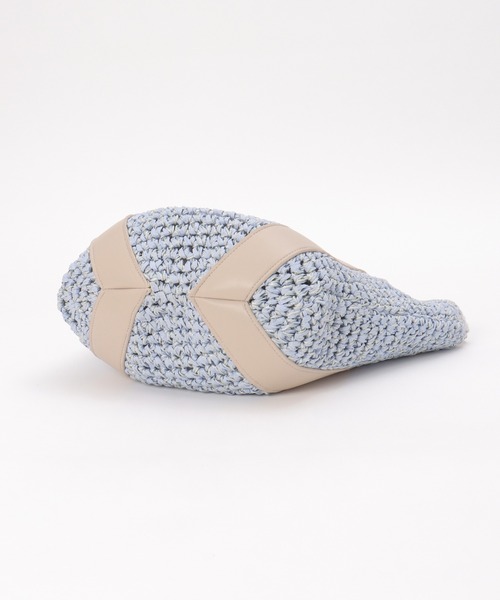 ikka（イッカ）の「【雑誌InRed6月号掲載】雑材カラー持ち手2WAYバッグ（ショルダーバッグ・レディース・ベージュ/ブラウン/グレー/ブルー・FREE）」の15枚目の写真