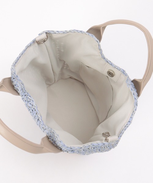 ikka（イッカ）の「【雑誌InRed6月号掲載】雑材カラー持ち手2WAYバッグ（ショルダーバッグ・レディース・ベージュ/ブラウン/グレー/ブルー・FREE）」の11枚目の写真