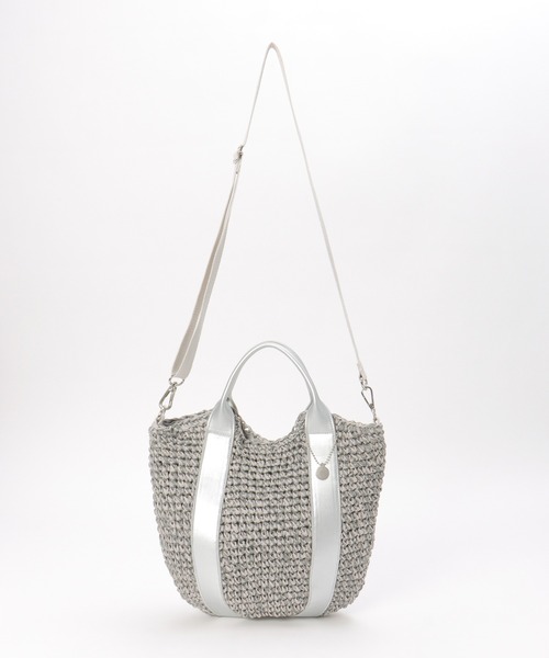 ikka（イッカ）の「【雑誌InRed6月号掲載】雑材カラー持ち手2WAYバッグ（ショルダーバッグ・レディース・ベージュ/ブラウン/グレー/ブルー・FREE）」の21枚目の写真