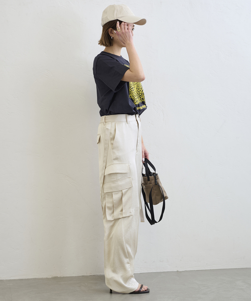 U by SPICK&SPAN（ユーバイスピックアンドスパン）の「サテンストリングロデオカーゴパンツ（カーゴパンツ・レディース・アイボリー・38/36）」の17枚目の写真