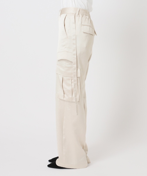 U by SPICK&SPAN（ユーバイスピックアンドスパン）の「サテンストリングロデオカーゴパンツ（カーゴパンツ・レディース・アイボリー・38/36）」の20枚目の写真