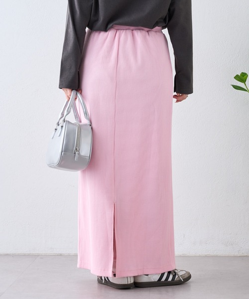 CIAOPANIC TYPY（チャオパニックティピー）の「【-3キロ見え】すっきりシルエットリブスカート（スカート・レディース・ネイビー/レッド/ベビーピンク/イエロー系その他/レッド系その他/サーモンピンク/ホワイト/ブルー/グレー/グレー系その他/アイボリー/カーキ/ブラック・MEDIUM/SMALL）」の17枚目の写真