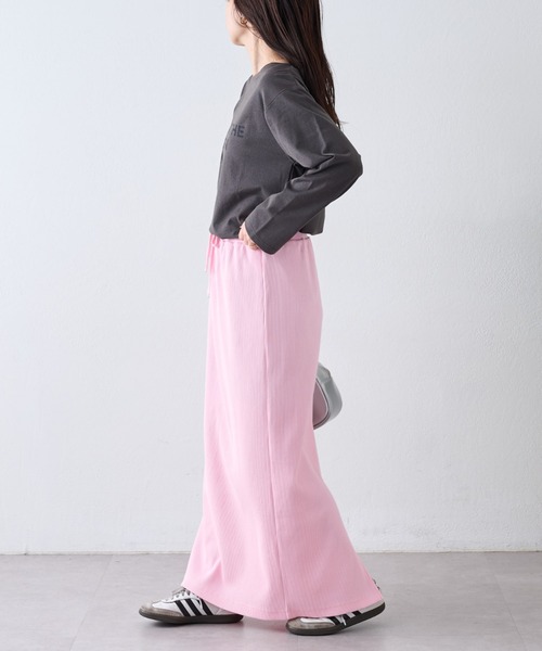 CIAOPANIC TYPY（チャオパニックティピー）の「【-3キロ見え】すっきりシルエットリブスカート（スカート・レディース・ネイビー/レッド/ベビーピンク/イエロー系その他/レッド系その他/サーモンピンク/ホワイト/ブルー/グレー/グレー系その他/アイボリー/カーキ/ブラック・MEDIUM/SMALL）」の19枚目の写真