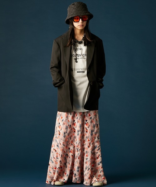 GEVS.（ジェイヴィス）の「綿100％ピグメント染ハートプリントTシャツ＜大きいサイズ有＞GEVS.（Tシャツ/カットソー・レディース・イエロー/オフホワイト/ブラック・M/L/LL/3L/4L/5L）」の6枚目の写真