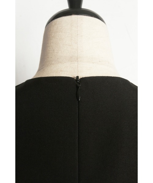 &. NOSTALGIA（アンドドットノスタルジア）の「【ZOZO限定】バルーンペプラムパールベスト（ベスト・レディース・ブラック・M）」の8枚目の写真
