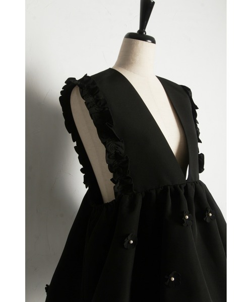 &. NOSTALGIA（アンドドットノスタルジア）の「【ZOZO限定】バルーンペプラムパールベスト（ベスト・レディース・ブラック・M）」の10枚目の写真