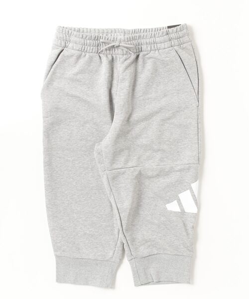 adidas（アディダス）の「【別注】アディダス adidas M ESS スウェット 3/4パンツ AP 限定コラボ（スウェットパンツ・メンズ・グレー/ブラック・LL/3L/S/M/L）」の2枚目の写真