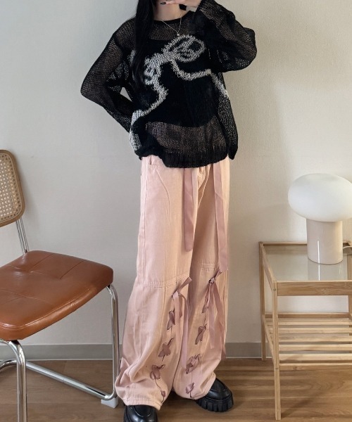 nemne store(ネンネストア)の「《Delfy》編み上げバギーパンツ(デニムパンツ・レディース・スミクロ/ピンク系・MEDIUM/SMALL)」の5枚目の写真