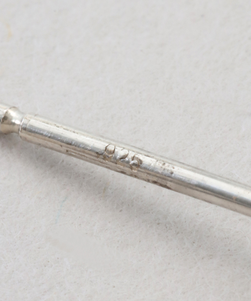 journal standard L'essage(ジャーナルスタンダードレサージュ)の「【AGMES/アグメス】MINI SCULPTEDHEART STUDS STERLING:ピアス(両耳)(ピアス(両耳用)・レディース・シルバー・FREE)」の5枚目の写真