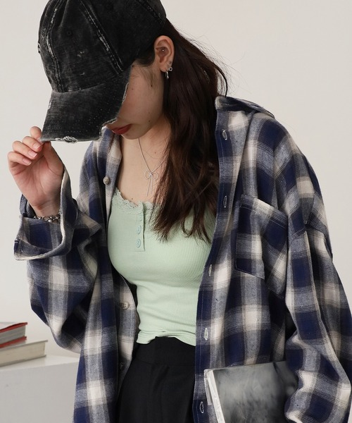 ROOPTOKYO(ループトウキョウ)の「Feminine Front Button Lace Camisole / フェミニンフロントボタンレースキャミソール 夏物 夏服(キャミソール・レディース・ブラック/ホワイト/グレー/グリーン/ピンク・FREE)」の1枚目の写真