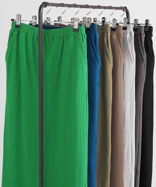 HUG.U（ハグユー）の「「セルフカット可能」 リブナロースカート（スカート・レディース・ブラック/ダークブラウン/ダークグレー/オリーブ/オフホワイト/グリーン/ブルー・M/L）」の15枚目の写真