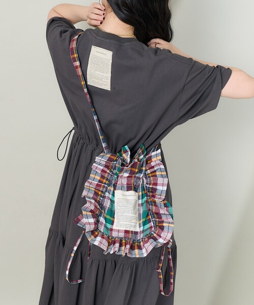 FREAK'S STORE（フリークスストア）の「THEATRE PRODUCTS × FREAK'S STORE/シアタープロダクツ 別注 マドラスチェック フリルショルダーバッグ（ショルダーバッグ・レディース・ネイビー/レッド/サックスブルー・ONE SIZE）」の11枚目の写真