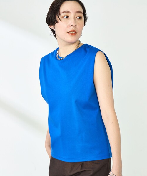 NOLLEY’S(ノーリーズ)の「高機能 LA+スムースタックノースリーブカットソー(Tシャツ/カットソー・レディース・ホワイト/ブルー/ベージュ/チャコールグレー/ネイビー/ダークブラウン/レッド・36/38)」の6枚目の写真