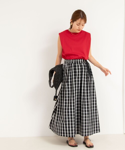 NOLLEY’S(ノーリーズ)の「高機能 LA+スムースタックノースリーブカットソー(Tシャツ/カットソー・レディース・ホワイト/ブルー/ベージュ/チャコールグレー/ネイビー/ダークブラウン/レッド・36/38)」の13枚目の写真