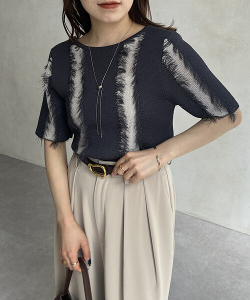 Thevon（ゼボン）の「フリンジ5分袖ショートカーディガン（カーディガン/ボレロ・レディース・グレイッシュベージュ/チャコールグレー/ブルー・FREE）」の10枚目の写真