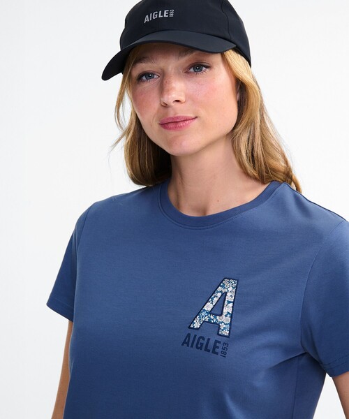 AIGLE(エーグル)の「UVカット 吸水速乾 リバティプリントロゴ半袖Tシャツ / フラワー 花柄(Tシャツ/カットソー・レディース・ホワイト/ブルー・S/M/XS/L)」の12枚目の写真