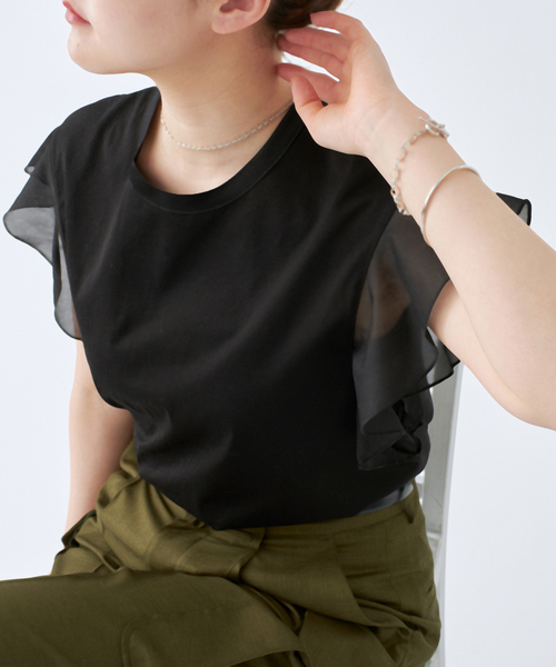 IENA（イエナ）の「シアースリーブプルオーバー（Tシャツ/カットソー・レディース・ホワイト/ブラック/グレー・FREE）」の18枚目の写真