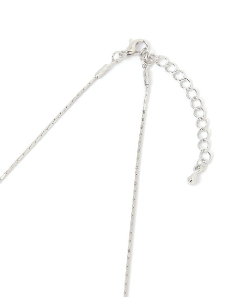 mysty woman（ミスティウーマン）の「メタルモチーフネックレス 495883（ネックレス・レディース・シルバー・FREE）」の5枚目の写真