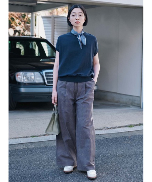 THREE FIFTY STANDARD（スリーフィフティースタンダード）の「ＴＨＲＥＥ　ＦＩＦＴＹ　ＳＴＡＮＤＡＲＤ　シャリッとしたコットン１００％のニットプルオーバー（ニット/セーター・レディース・ネイビー/ライトグレー/キャメル・LL/L/M）」の6枚目の写真
