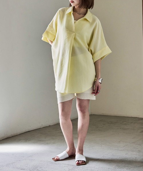 Fashion Letter(ファッションレター)の「スキッパーブラウス(シャツ/ブラウス・レディース・イエロー/チャコール/アイボリー/グレイッシュベージュ/ブラック・M)」の15枚目の写真