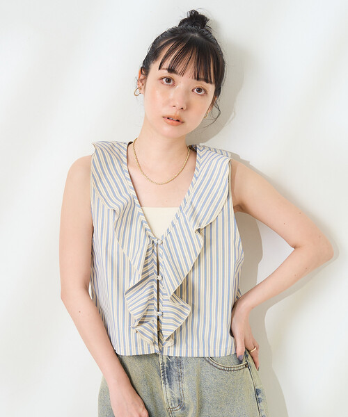 FREAK'S STORE（フリークスストア）の「ストライプフリルベスト/ノースリーブブラウス（シャツ/ブラウス・レディース・オフホワイト/サックスブルー・ﾌﾘ-）」の8枚目の写真