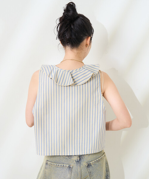 FREAK'S STORE（フリークスストア）の「ストライプフリルベスト/ノースリーブブラウス（シャツ/ブラウス・レディース・オフホワイト/サックスブルー・ﾌﾘ-）」の9枚目の写真