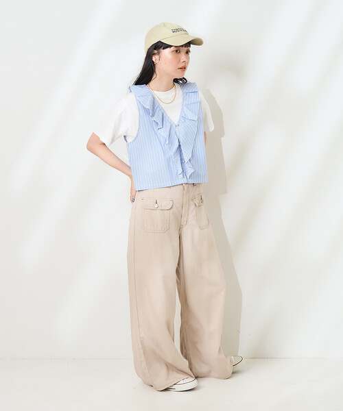 FREAK'S STORE（フリークスストア）の「ストライプフリルベスト/ノースリーブブラウス（シャツ/ブラウス・レディース・オフホワイト/サックスブルー・ﾌﾘ-）」の12枚目の写真
