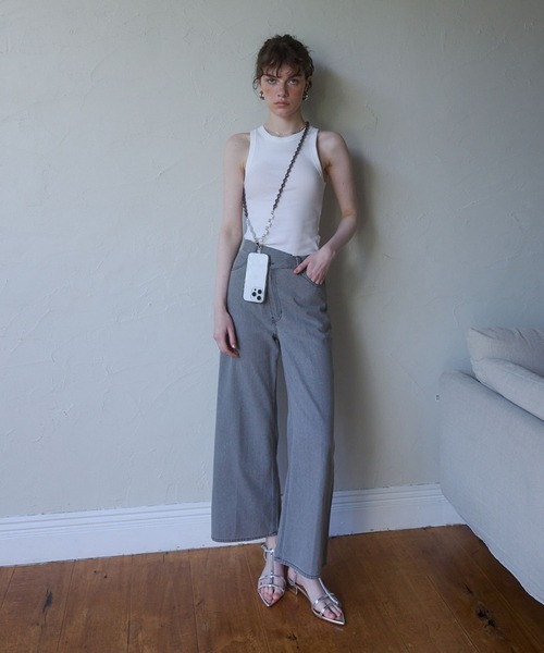 Lil Ambition(リルアンビション)の「ライトデニムパンツ(デニムパンツ・レディース・ブラック/ライトブルー・S/M)」の7枚目の写真