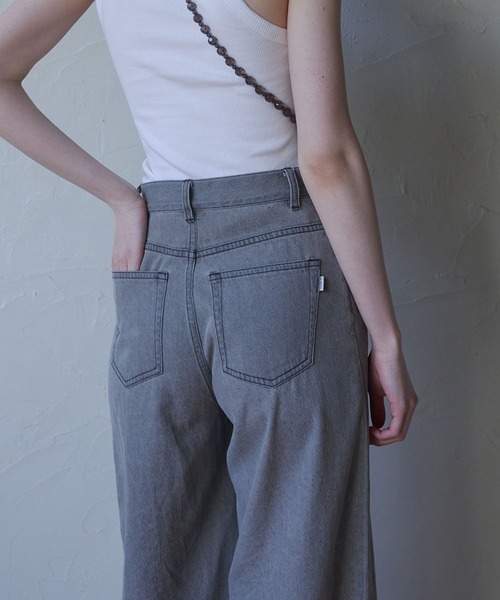 Lil Ambition(リルアンビション)の「ライトデニムパンツ(デニムパンツ・レディース・ブラック/ライトブルー・S/M)」の13枚目の写真