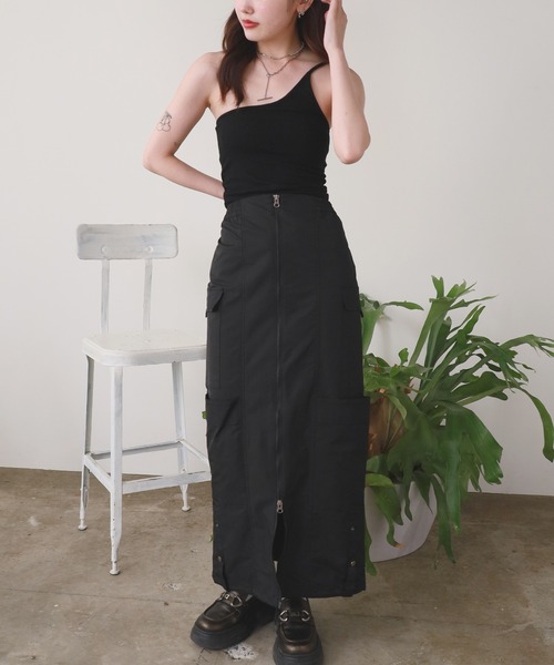 ROOPTOKYO(ループトウキョウ)の「One-shoulder camisole / カップ付き ワンショルダー 華奢ストラップ キャミソール(キャミソール・レディース・ホワイト/グレー/ブラック・FREE)」の21枚目の写真