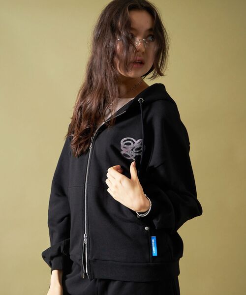 SEQUENZ（シークエンズ）】CROSS RHINE STONE ZIP P/K / パーカー