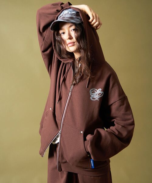 SEQUENZ（シークエンズ）】CROSS RHINE STONE ZIP P/K / パーカー