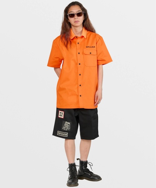VOLCOM(ボルコム)の「【VOLCOM/ボルコム】Tokyo True Featured Artist Yusuke Pocket Short Sleeve Shirt/バックグラフィックプリント半袖シャツ(シャツ/ブラウス・メンズ・オレンジ・MEDIUM/LARGE/X-LARGE)」の6枚目の写真