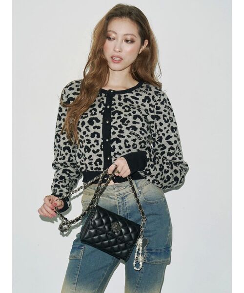 EVRIS（エヴリス）の「オリジナルレオパードカーディガン（カーディガン/ボレロ・レディース・ブラック/ブルー・FREE）」の4枚目の写真