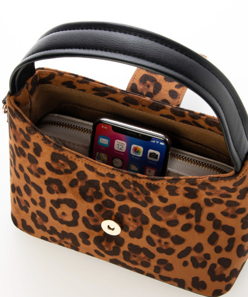 cache cache(カシュ カシュ)の「カシュカシュ cachecache / クルミベルト2wayスクエアバッグ(ショルダーバッグ・レディース・レオパード/ブラック/アイボリー・FREE)」の7枚目の写真