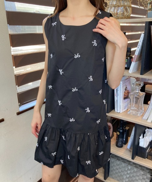 Bonpoint フルーツ柄 ノースリーブワンピース 6A クリーニング済 セール】リボン柄 刺繍 ギャザー切り替え クルーネック