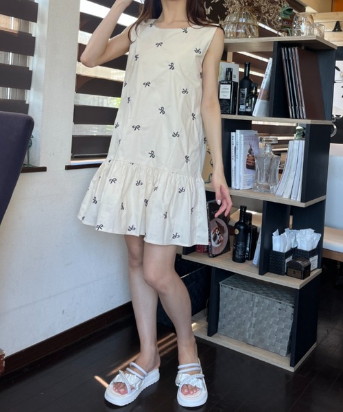 Bonpoint フルーツ柄 ノースリーブワンピース 6A クリーニング済 Bonpoint フルーツ柄 ノースリーブワンピース 6A クリーニング済