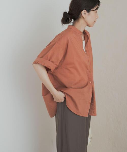 URBAN RESEARCH DOORS（アーバンリサーチドアーズ）の「製品染めロールスリーブブラウス（シャツ/ブラウス・レディース・カーキ/グレー系その他/オレンジ・MEDIUM）」の3枚目の写真